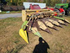 John Deere 666 Corn Head