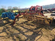 New Holland 256 Bar Rake