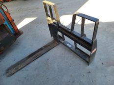 Kivel Pallet Forks 'Used'