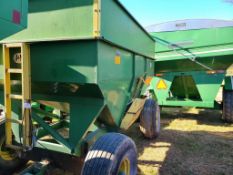 J&M 350-20 Gravity Bin Wagon