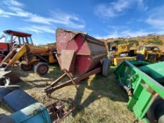Hawk Bilt Manure Spreader