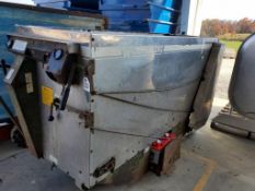 Weaverline 436 Feed Cart 'Runs & Operates'