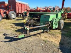 John Deere 346 Small Square Baler