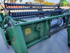John Deere 915 Grain Platform