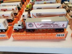 Winross Truck Tractor With Van Trailer