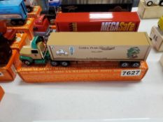 Winross Truck Tractor With Van Trailer