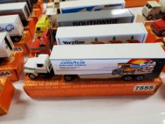 Winross Truck Tractor With Van Trailer