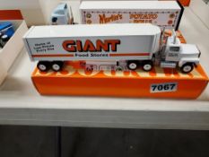 Winross Truck Tractor With Refer Trailer