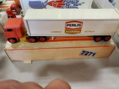 Winross Truck Tractor With Van Trailer