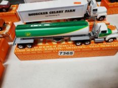 Winross Truck Tractor With Tank Trailer