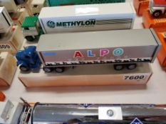 Winross Truck Tractor With Van Trailer