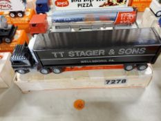 Winross Truck Tractor With Van Trailer