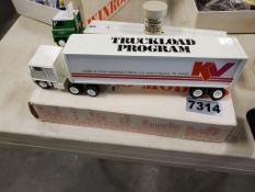 Winross Truck Tractor With Van Trailer