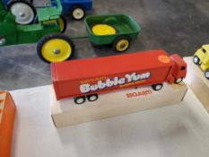 Winross Truck Tractor With Van Trailer