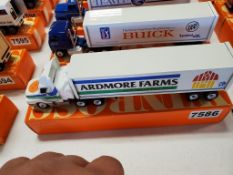 Winross Truck Tractor With Van Trailer