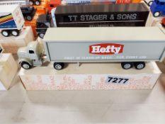 Winross Truck Tractor With Van Trailer