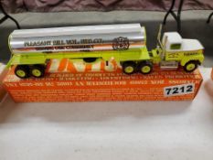 Winross Truck Tractor With Tank Trailer