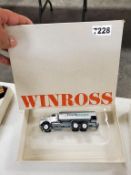 Winross Straight Tanker Truck