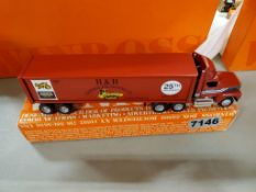 Winross Truck Tractor With Van Trailer