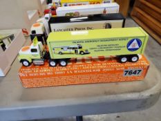 Winross Truck Tractor With Van Trailer