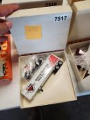 Winross Truck Tractor With Van Trailer