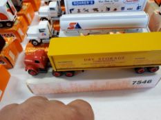 Winross Truck Tractor With Van Trailer