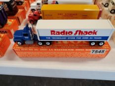 Winross Truck Tractor With Van Trailer