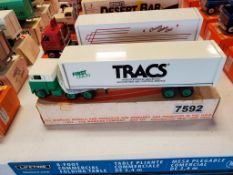Winross Truck Tractor With Van Trailer