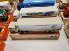 Winross Truck Tractor With Van Trailer