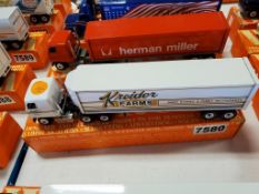 Winross Truck Tractor With Van Trailer