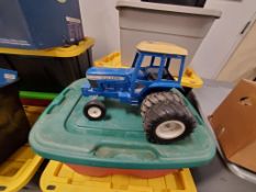 Toy Tractor Ford TW20 Cab Tractor