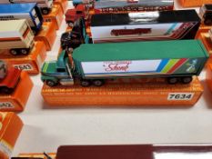 Winross Truck Tractor With Van Trailer