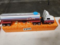 Winross Truck Tractor With Tank Trailer