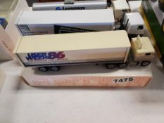 Winross Truck Tractor With Van Trailer