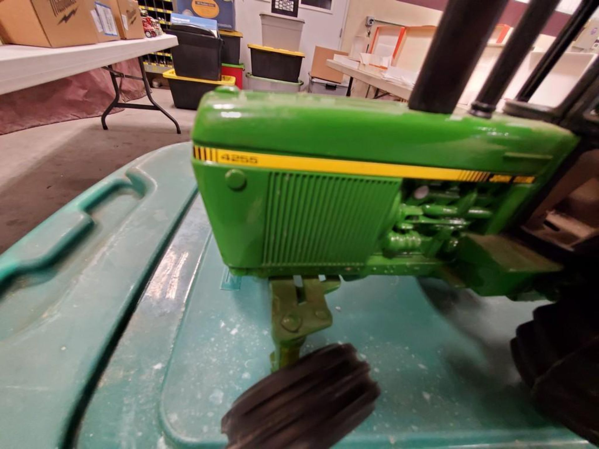 Toy Tractor John Deere 4255 Cab Tractor - Image 3 of 7
