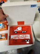 Winross Truck Tractor With Van Trailer