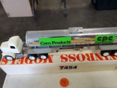 Winross Truck Tractor With Tank Trailer