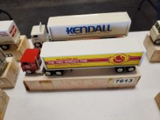 Winross Truck Tractor With Van Trailer