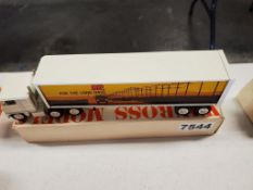 Winross Truck Tractor With Van Trailer