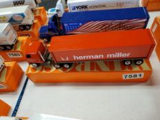 Winross Truck Tractor With Van Trailer