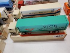 Winross Truck Tractor With Van Trailer