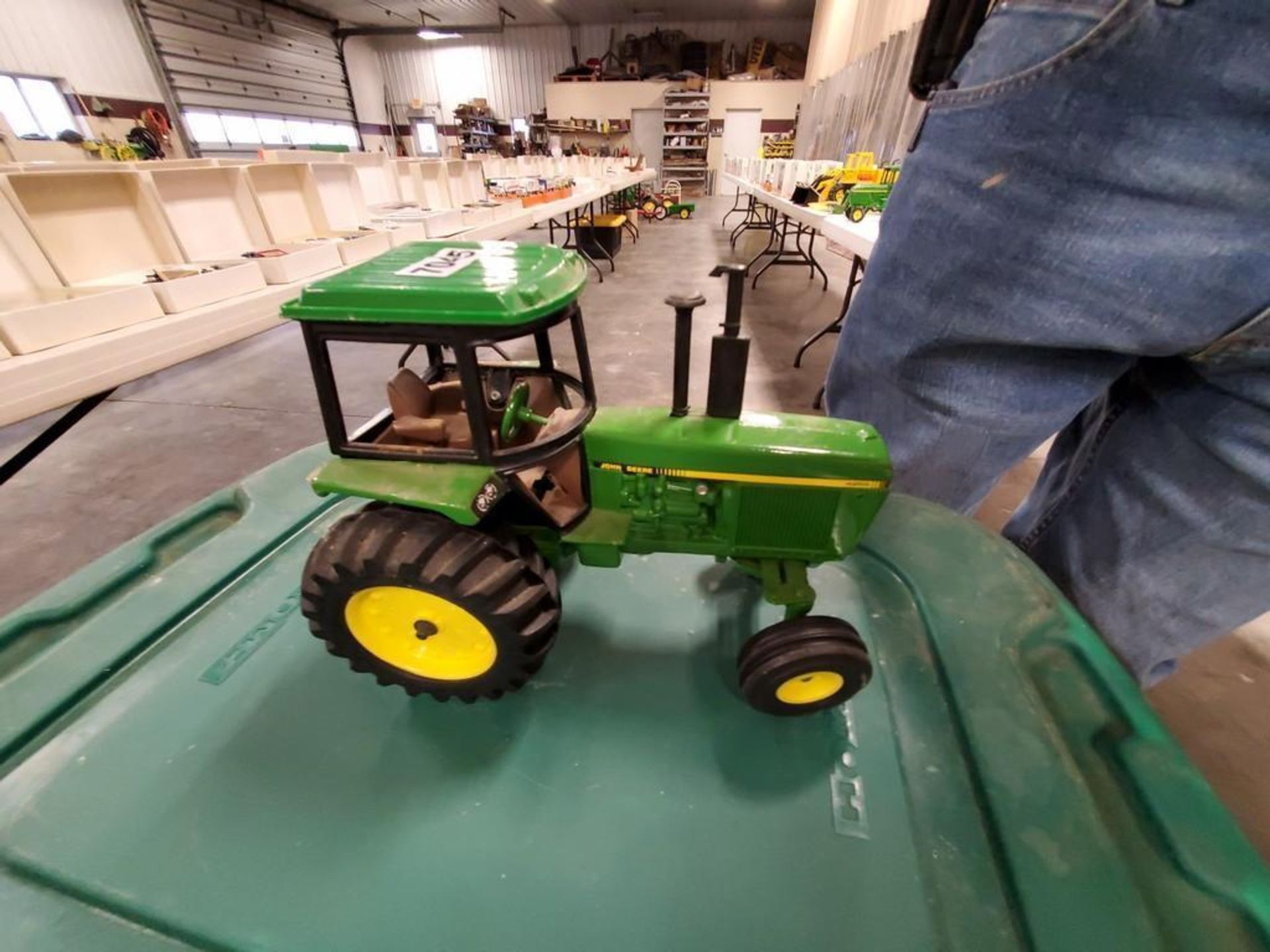 Toy Tractor John Deere 4255 Cab Tractor - Image 2 of 7