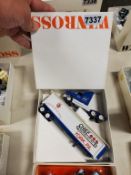 Winross Truck Tractor With Van Trailer