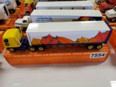 Winross Truck Tractor With Van Trailer