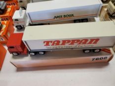 Winross Truck Tractor With Van Trailer