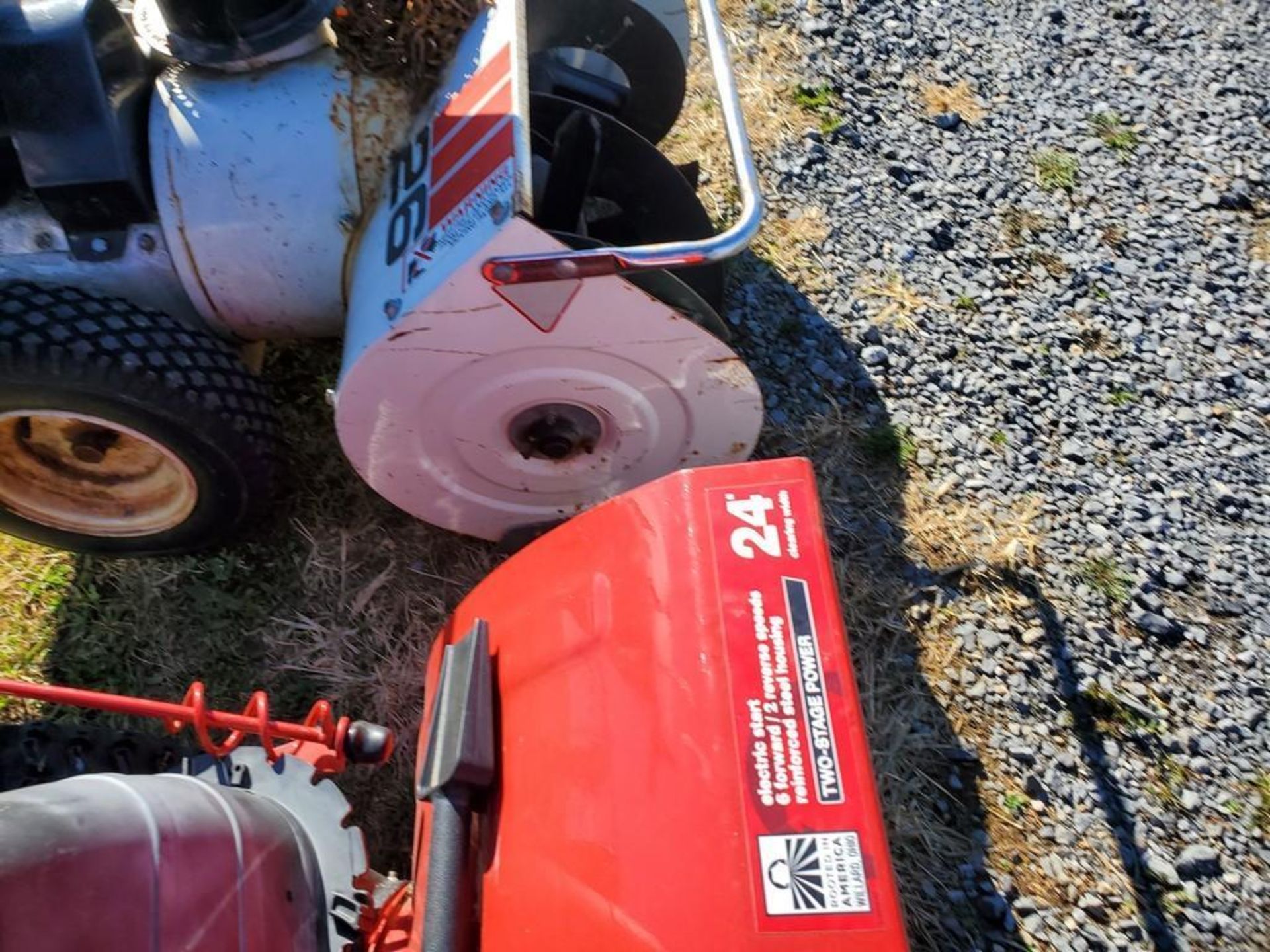 Troybilt Storm 2410 Snow Blower - Image 3 of 18