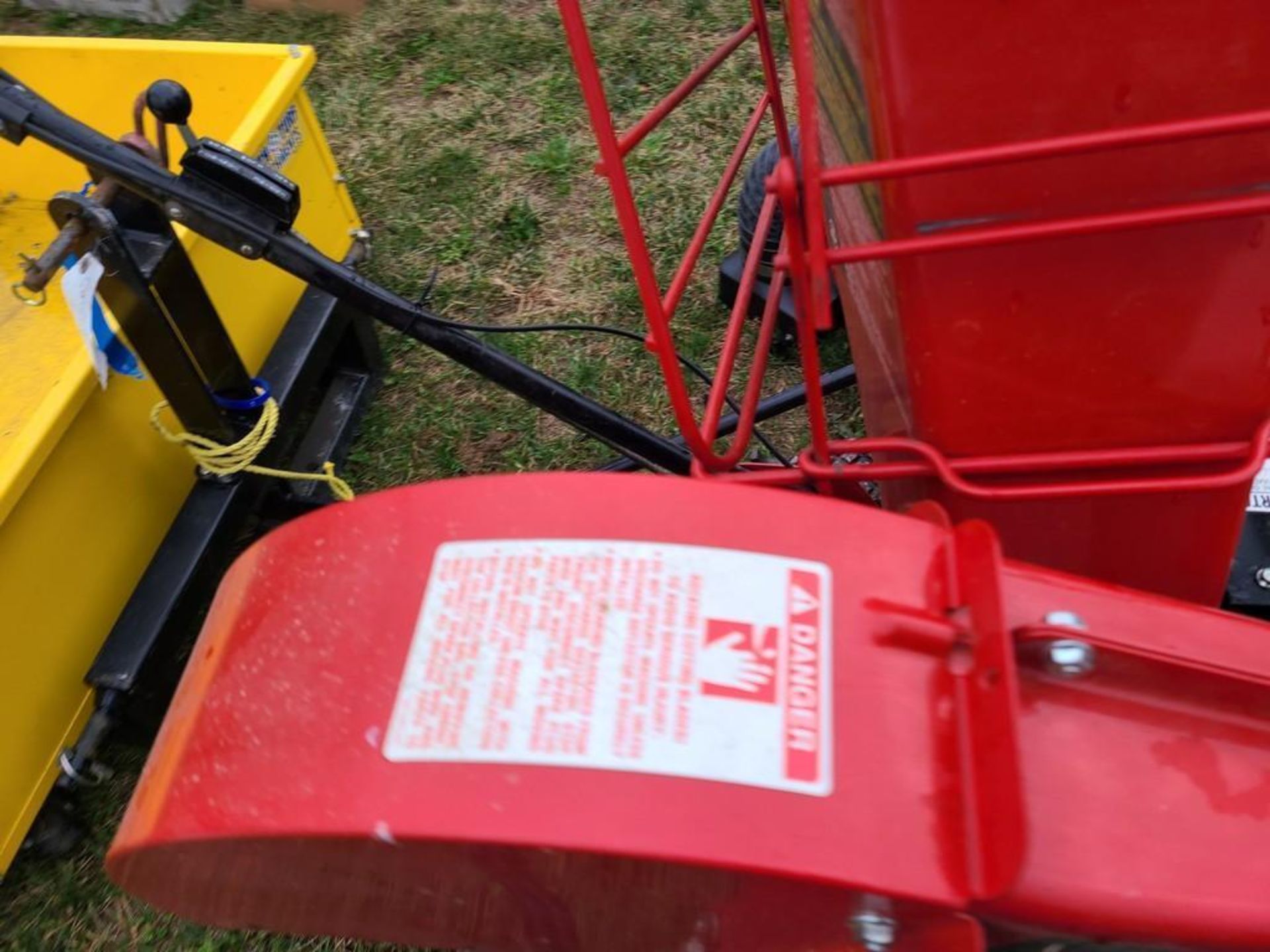 Troybilt Chipper Shredder Vac - Image 7 of 20