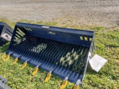 Land Honor Rock Bucket 'NEW'