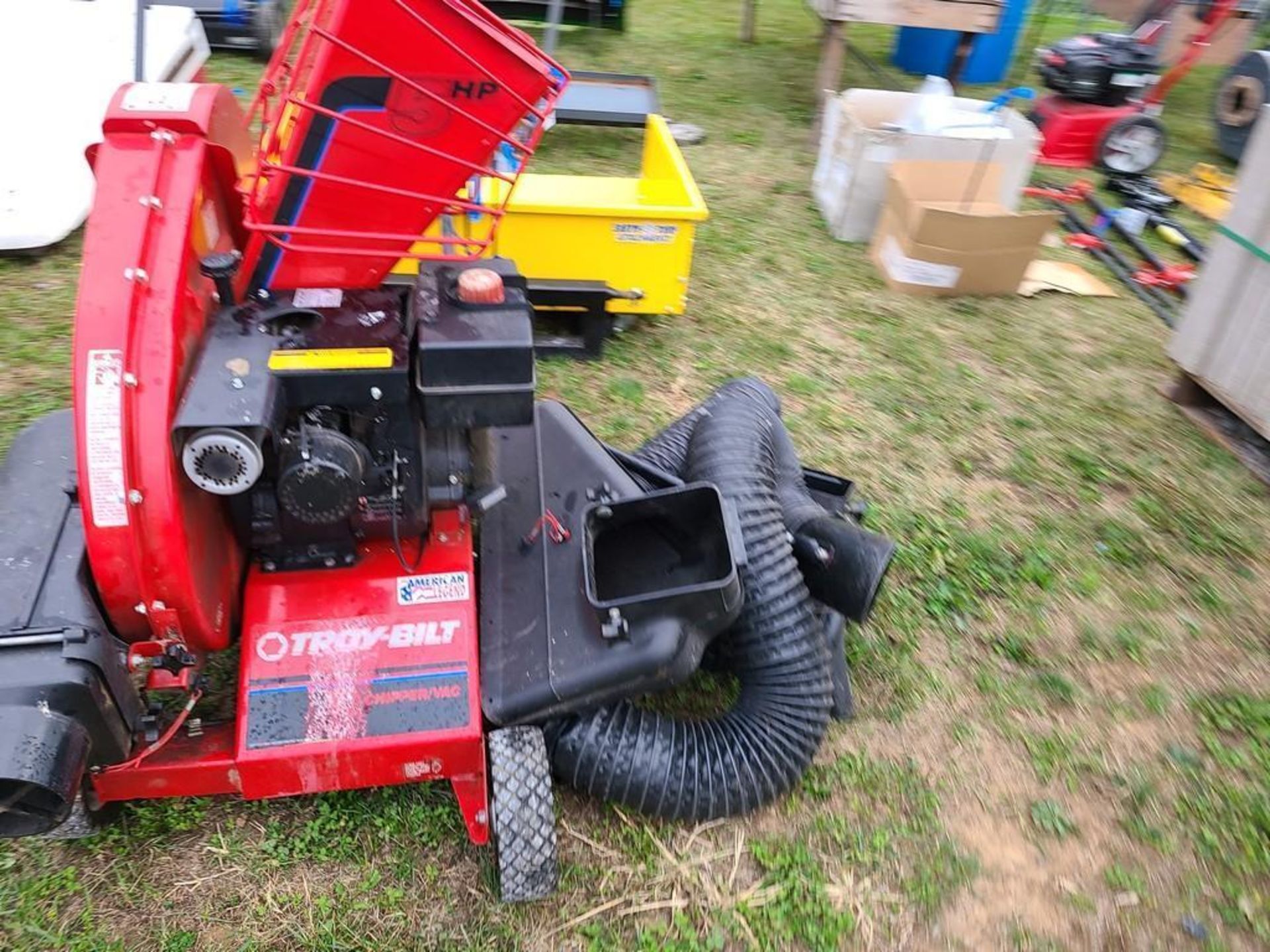 Troybilt Chipper Shredder Vac - Image 2 of 20