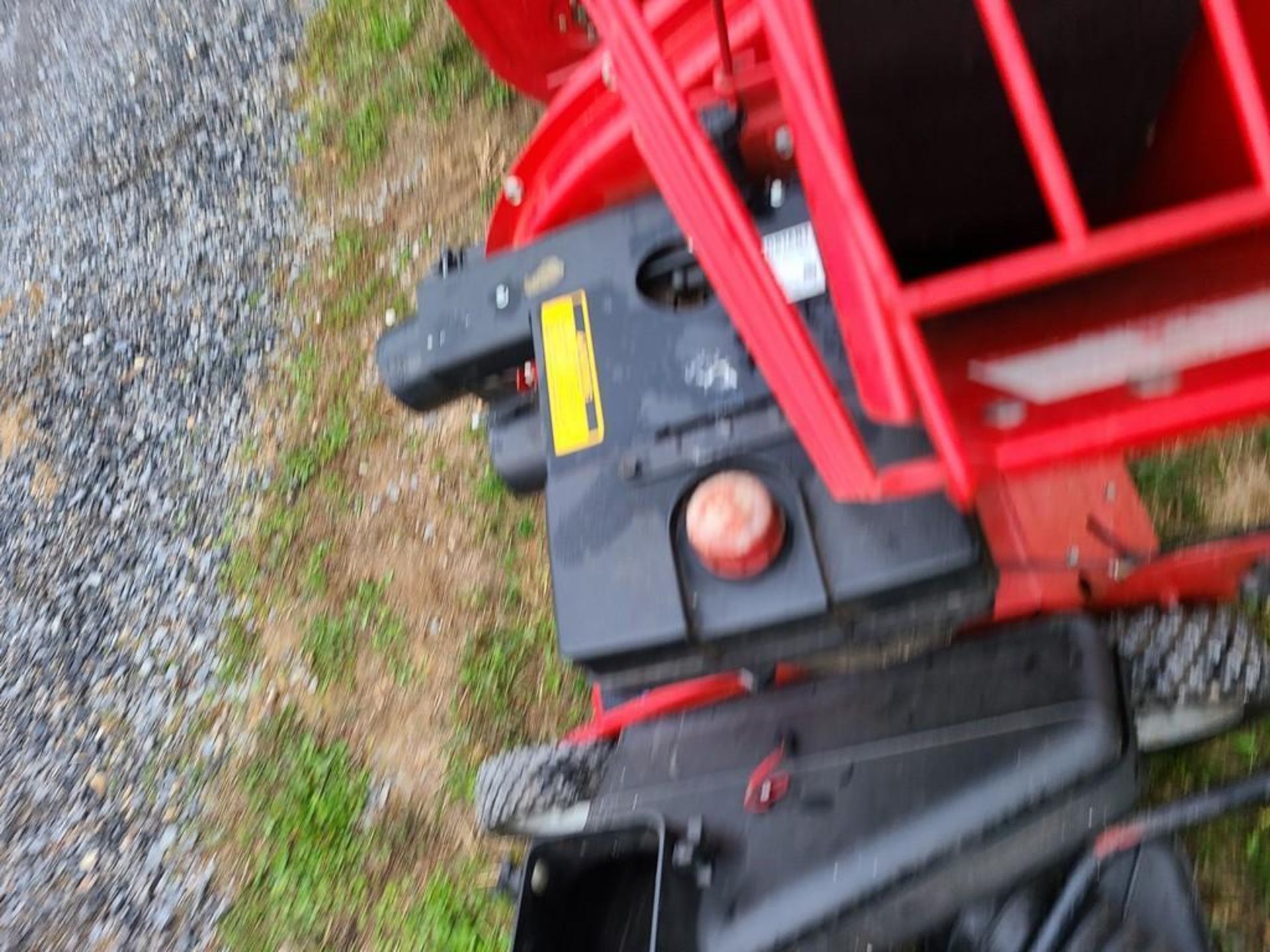 Troybilt Chipper Shredder Vac - Image 13 of 20